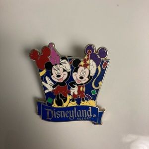 Disney Resort Balloon Party Pin